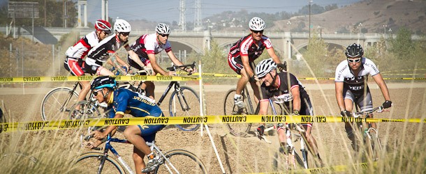Photos & Report:  SoCalCross Prestige Series DTLA Historic – CYCLO-VIA!