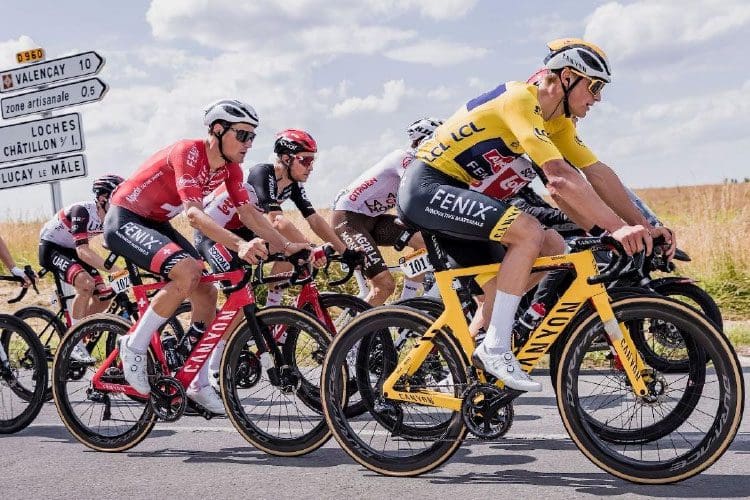 Convergeren Fauteuil kip Favorites to win the 2023 Tour de France | SoCalCycling.com