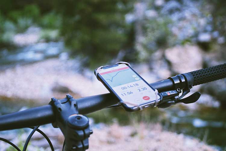 This three-part series delves into the myriad ways technology is influencing cycling, from electric bikes (e-bikes) and smart gear to the role of mobile technology and sustainability initiatives.