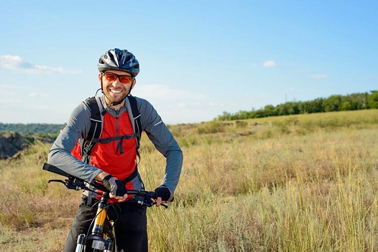 This guide aims to arm cyclists with crucial knowledge to help them through the aftermath of a cycling accident. So, let's dive into the legal rights and responsibilities after a cycling accident.