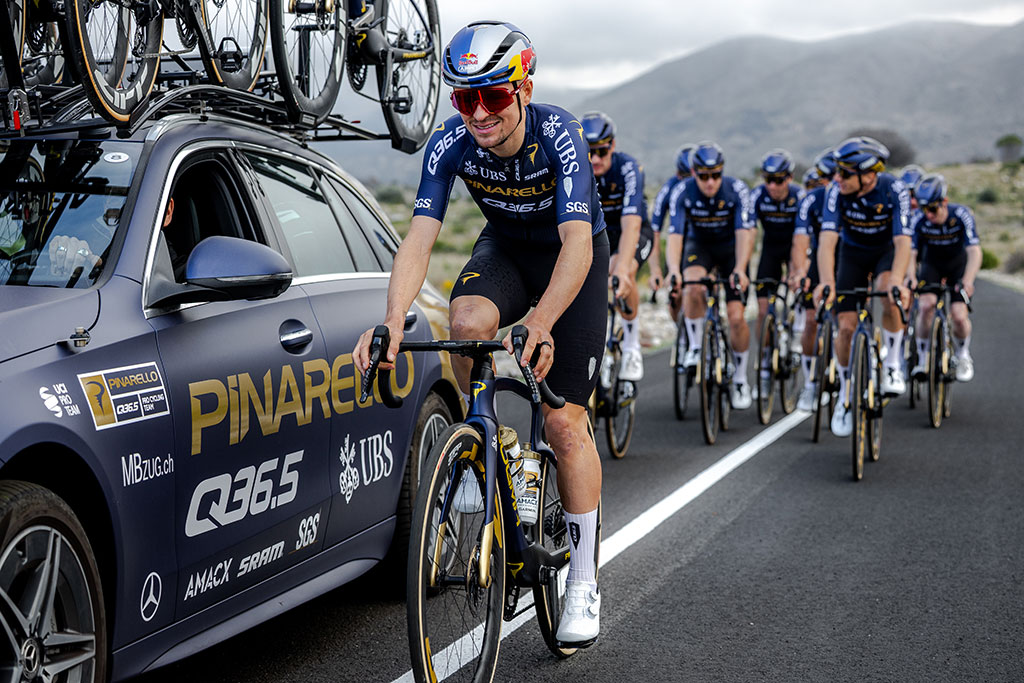 Pinarello Reveals 2026 DOGMA F and Q36.5 Team Race Kit | SoCalCycling.com