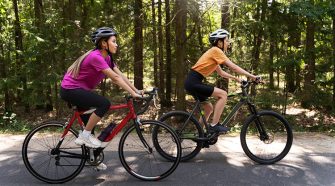 Get essential cycling advice for beginners. Learn practical tips to improve your cycling experience without the hefty expenses.