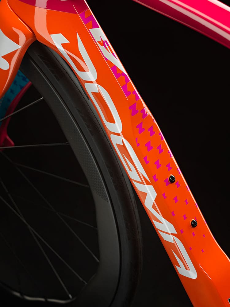 Pinarello DOGMA F Zwift